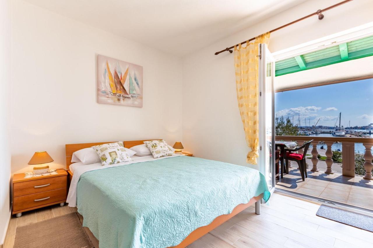 Mare-More Studio W Balcony And Beach Front And View Zadar Exterior foto